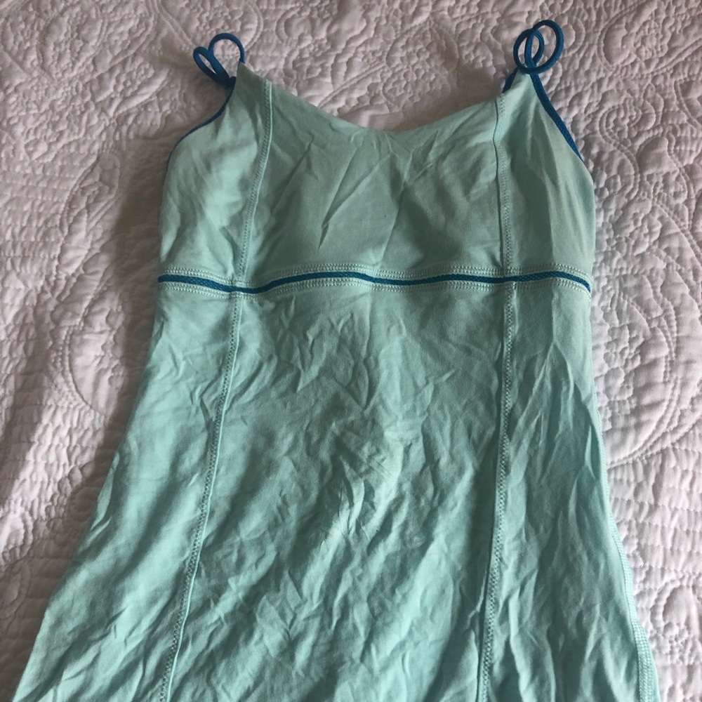 Lululemon tank top